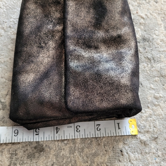 Graham & Spenser suede clutch black and gold - Picture 8 of 9